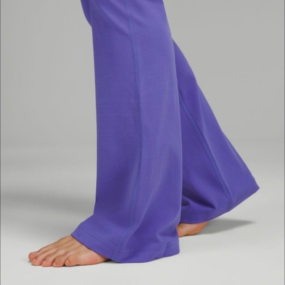 Lululemon Groove Nulu Flared Leggings - Picture 3 of 4